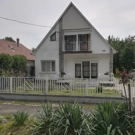 Holiday home Rakoczi Utcai Nyaralo Balatonlelle