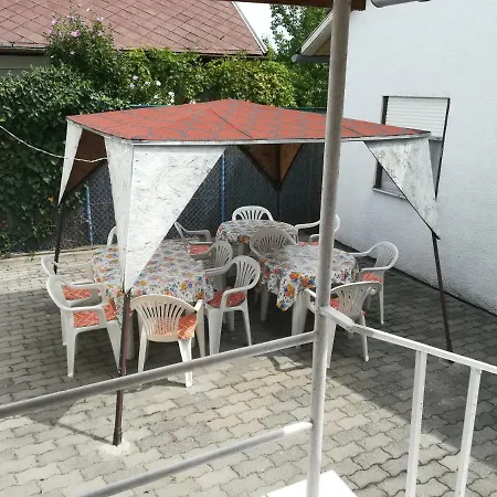 Holiday home Rakoczi Utcai Nyaralo *